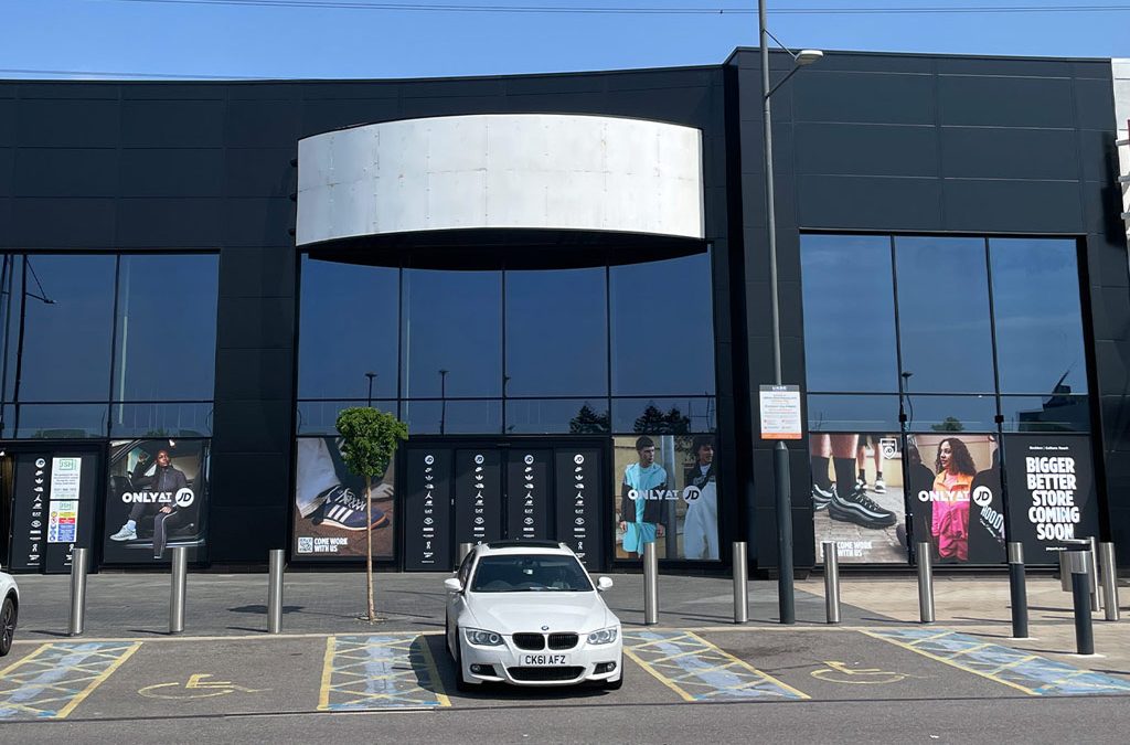 Merging Three Retail Units, Beckton